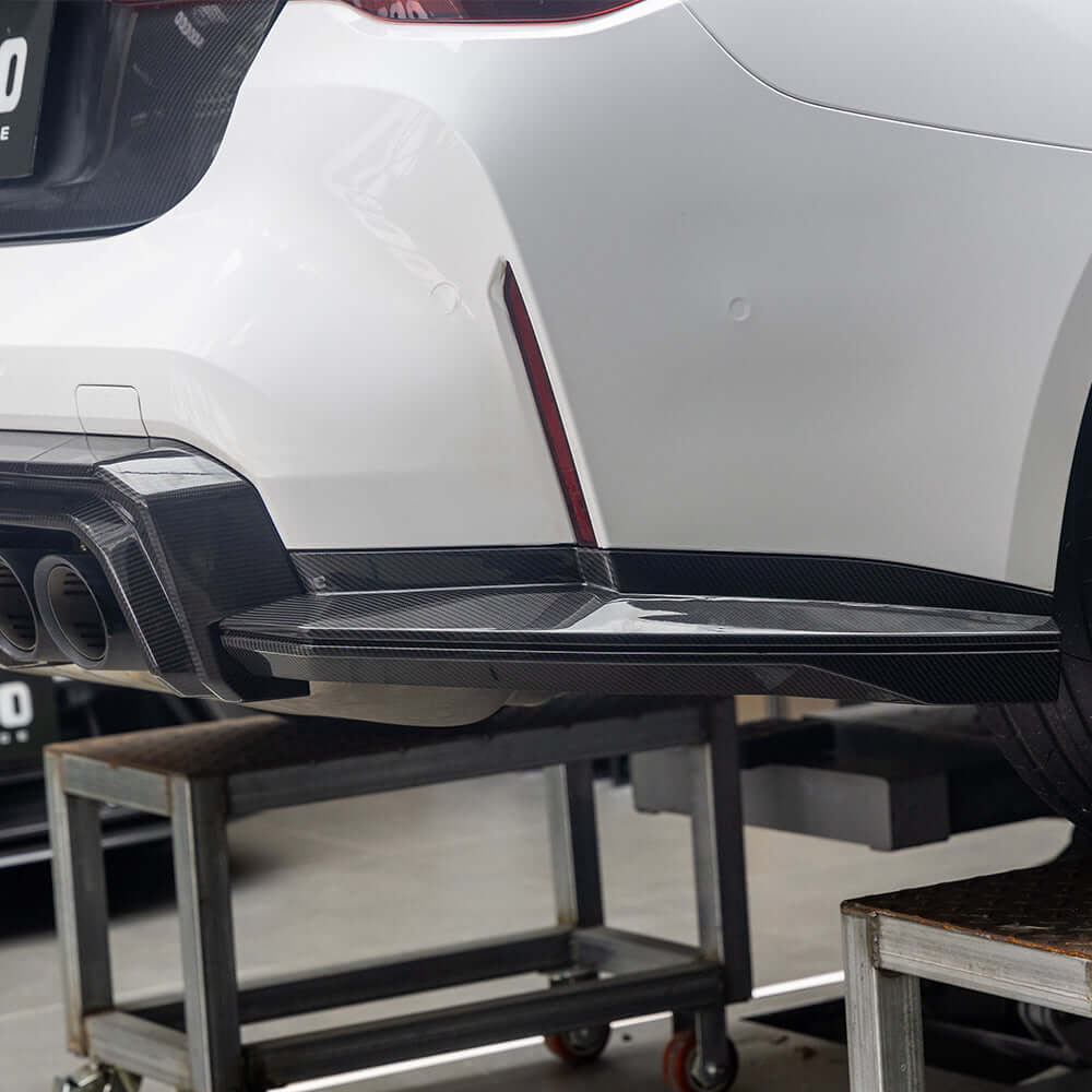 SOOQOO BMW M4 G82 G83 Type-B Prepreg Carbon Fiber Rear Diffuser Set With Brake Light | G82,G83