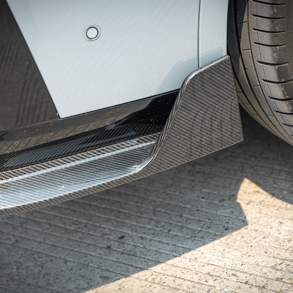 SOOQOO BMW X4 G02 LCI Prepreg Carbon Fiber Rear Diffuser With Brake Light