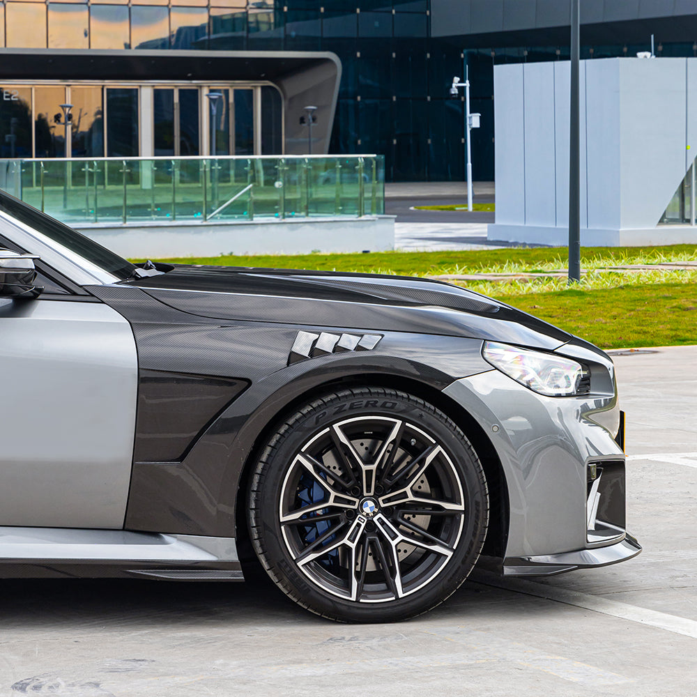 SOOQOO BMW M2 G87 Side Fenders In Prepreg Carbon Fiber